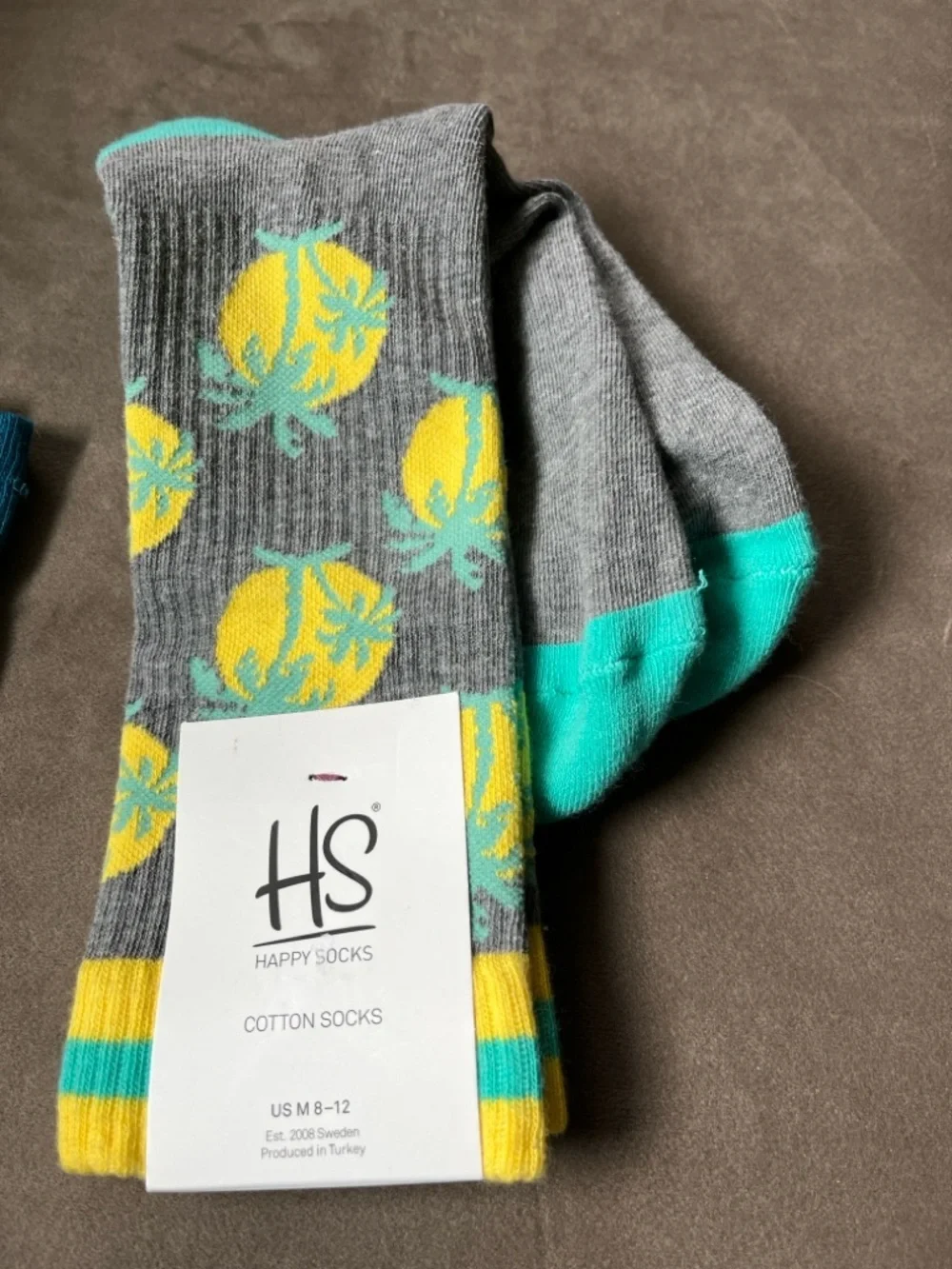 Blue Q & Happy Socks Men’s Gray Crew Socks Neon Pineapple & Bright Blue Accents